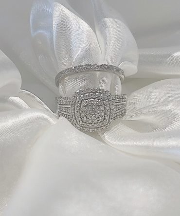 Gardenia Diamond Bridal Set