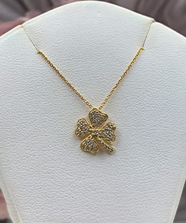 Emily Clover Diamond Necklace