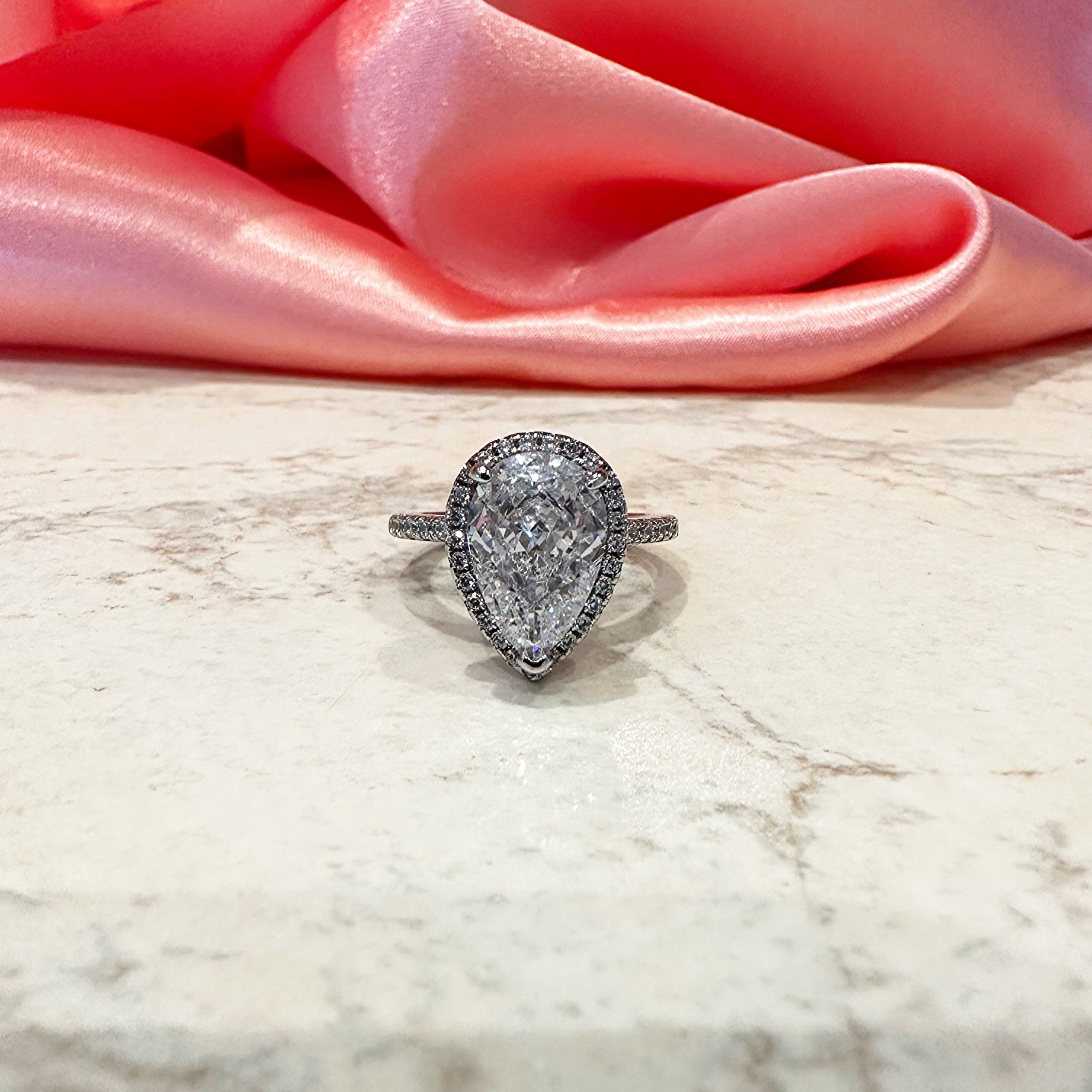 Ava Pear Lab-Diamond Engagement Ring - Image 4