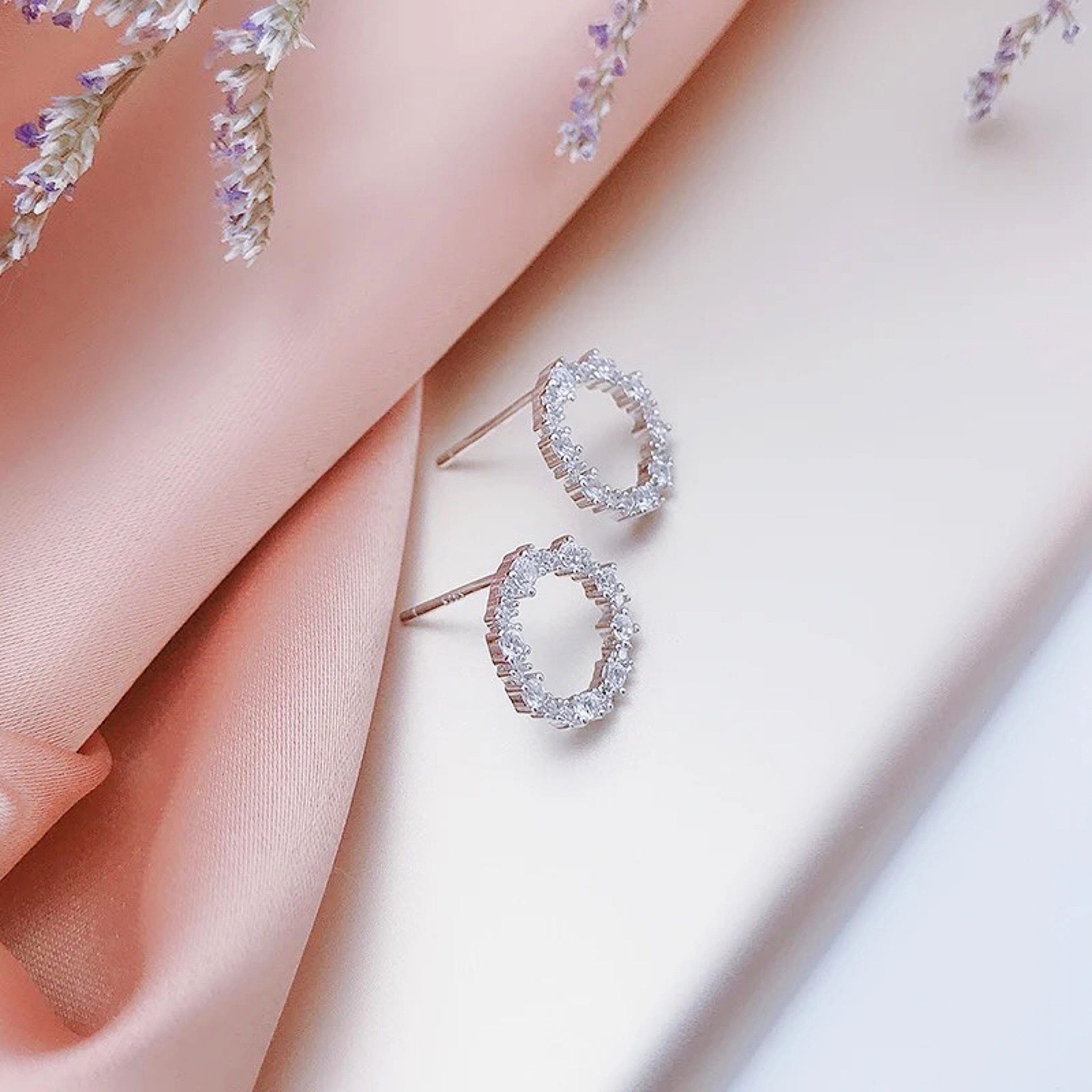 Janette Round Diamond Earrings - Image 4