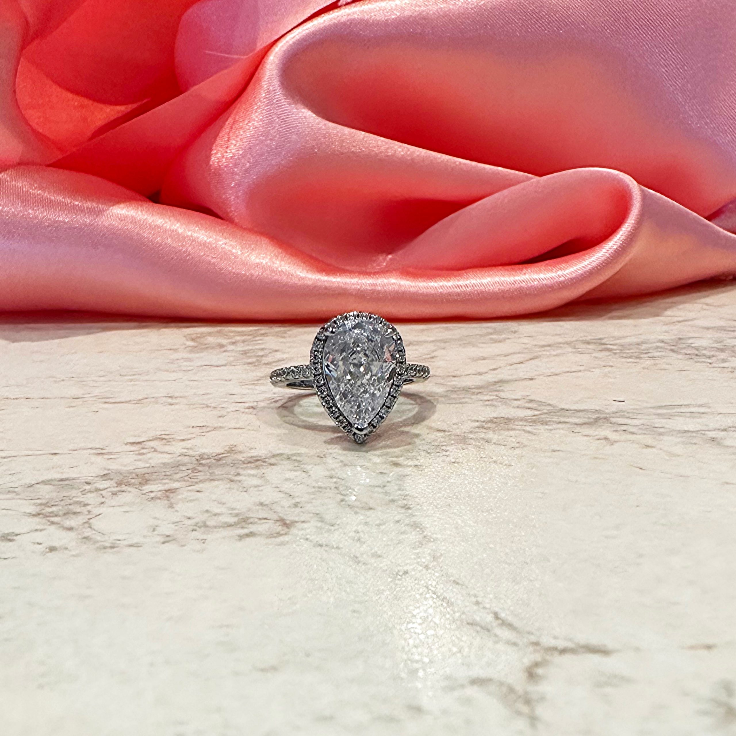 Ava Pear Lab-Diamond Engagement Ring - Image 5