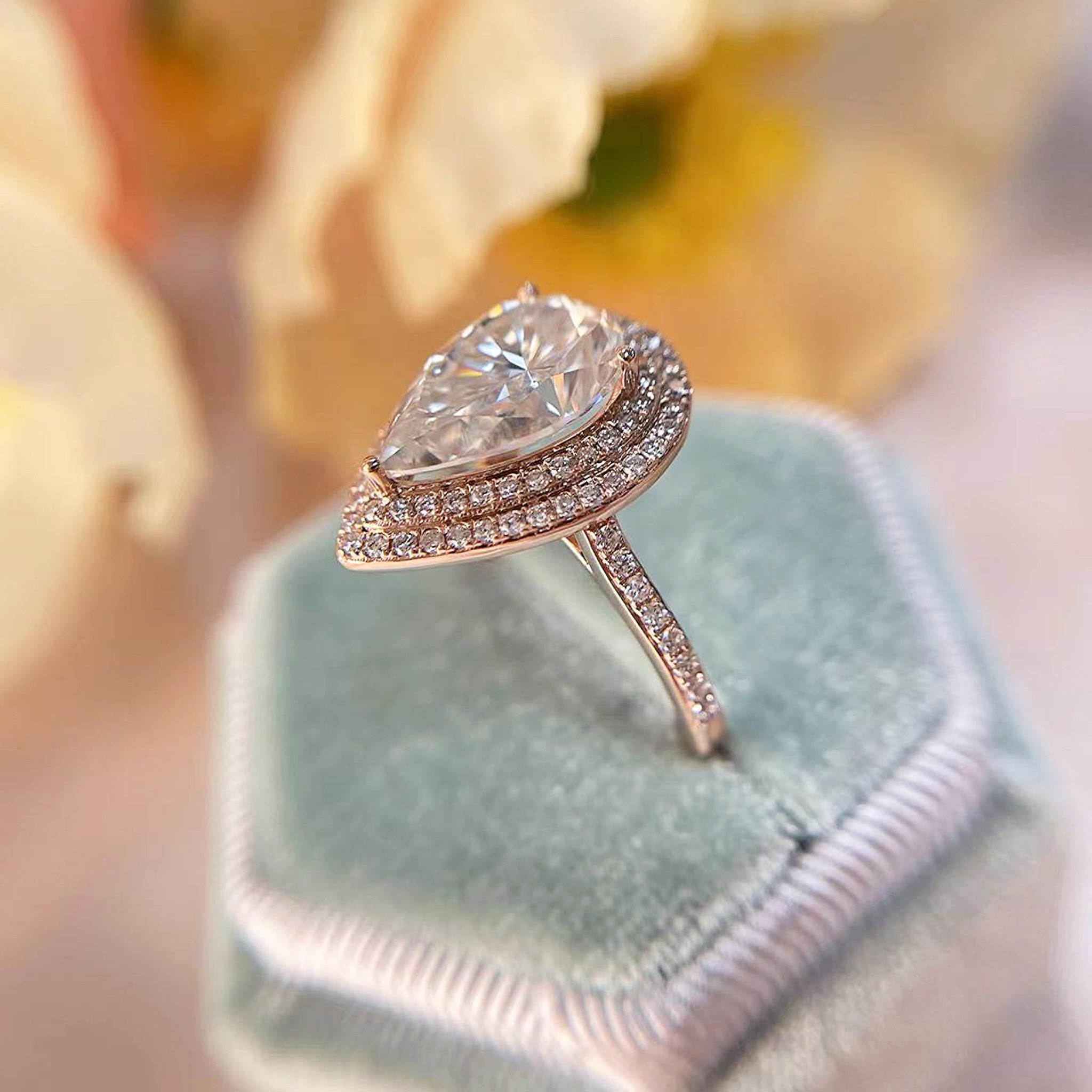 Bella Lab-Diamond Engagement Ring - Image 4