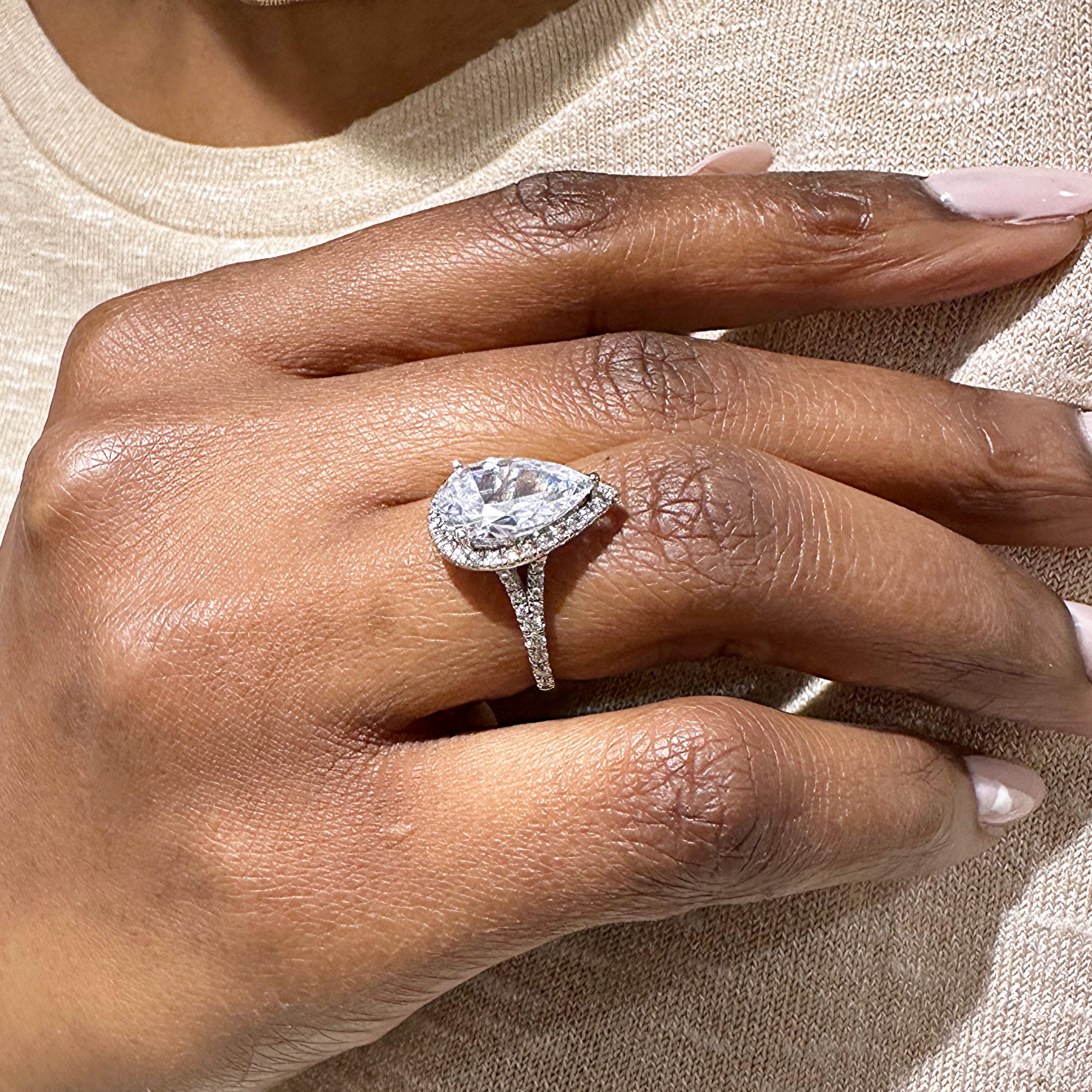 Freya Pear Lab-Diamond Engagement Ring - Image 7