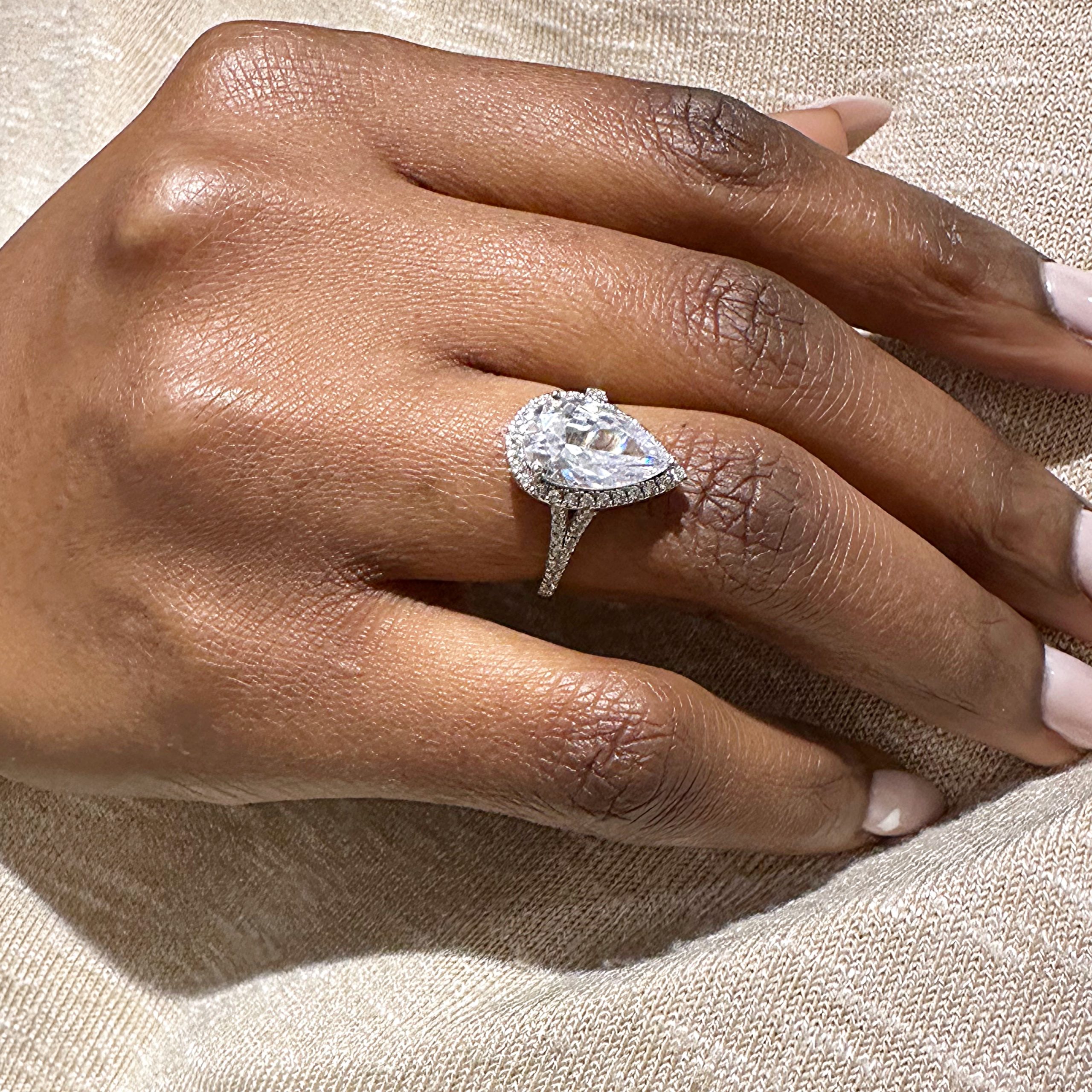 Freya Pear Lab-Diamond Engagement Ring - Image 6