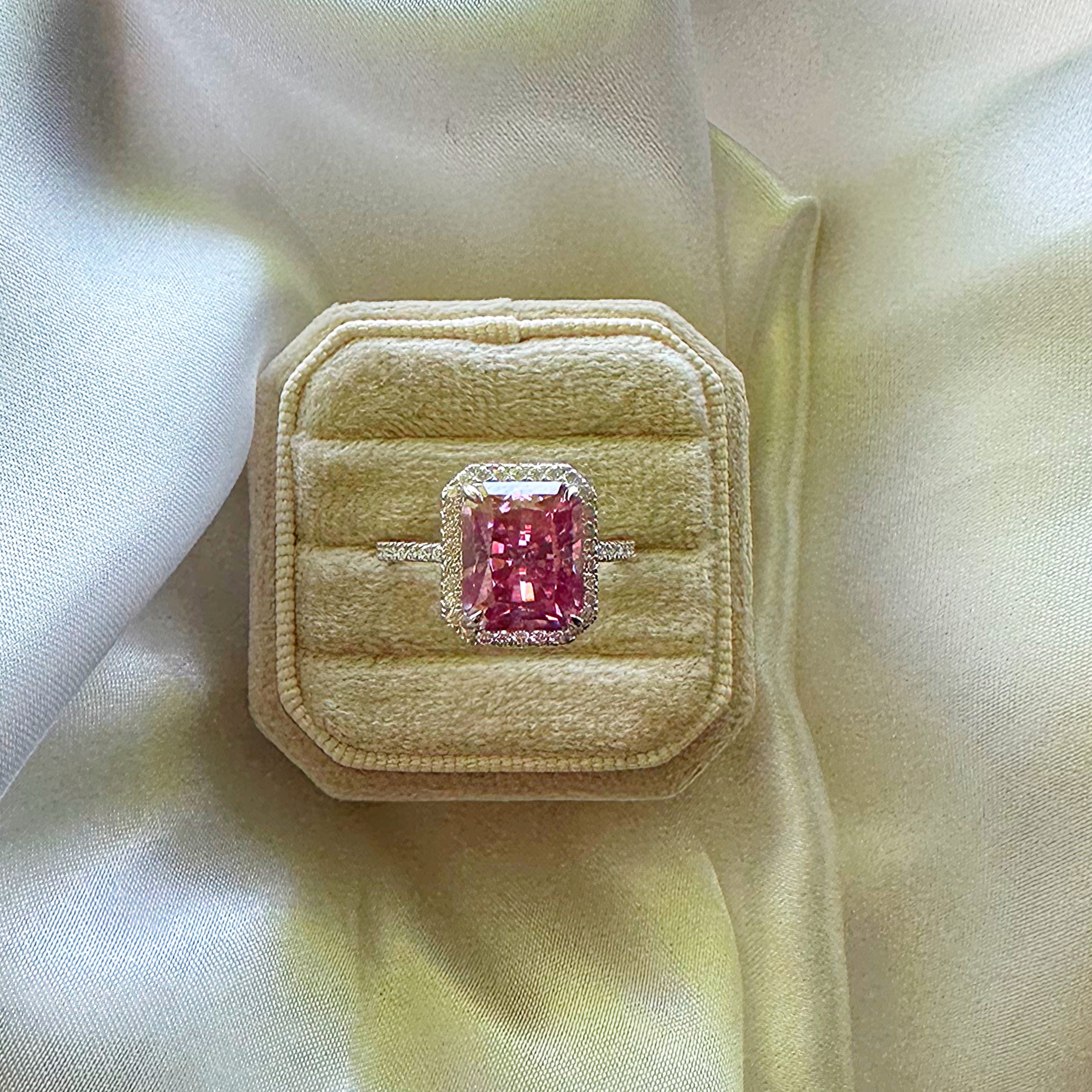 Roseanne Lab-Diamond Engagement Ring - Image 7