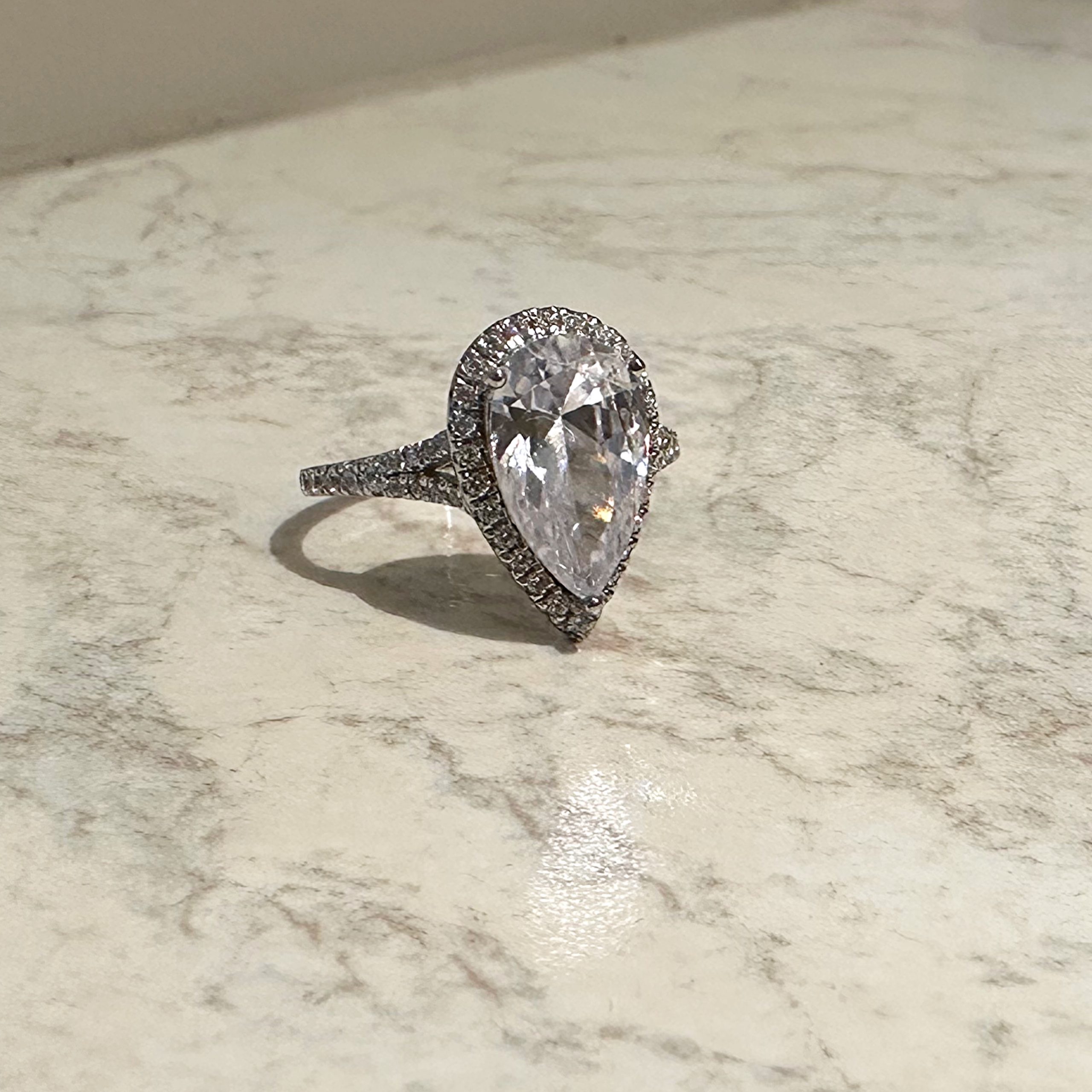 Freya Pear Lab-Diamond Engagement Ring - Image 4